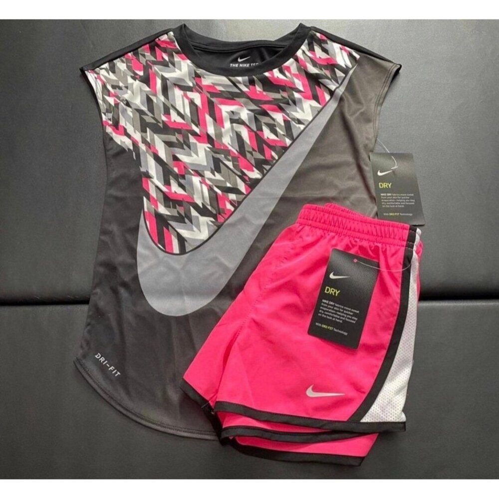 NWT Nike Athletic Set Girls Size 6